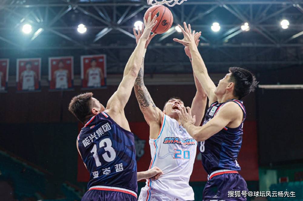 广州队完成体检Faker在美国队比赛中逆转，纽约尼克斯再遭质疑备战CBA季后赛直接炸裂 